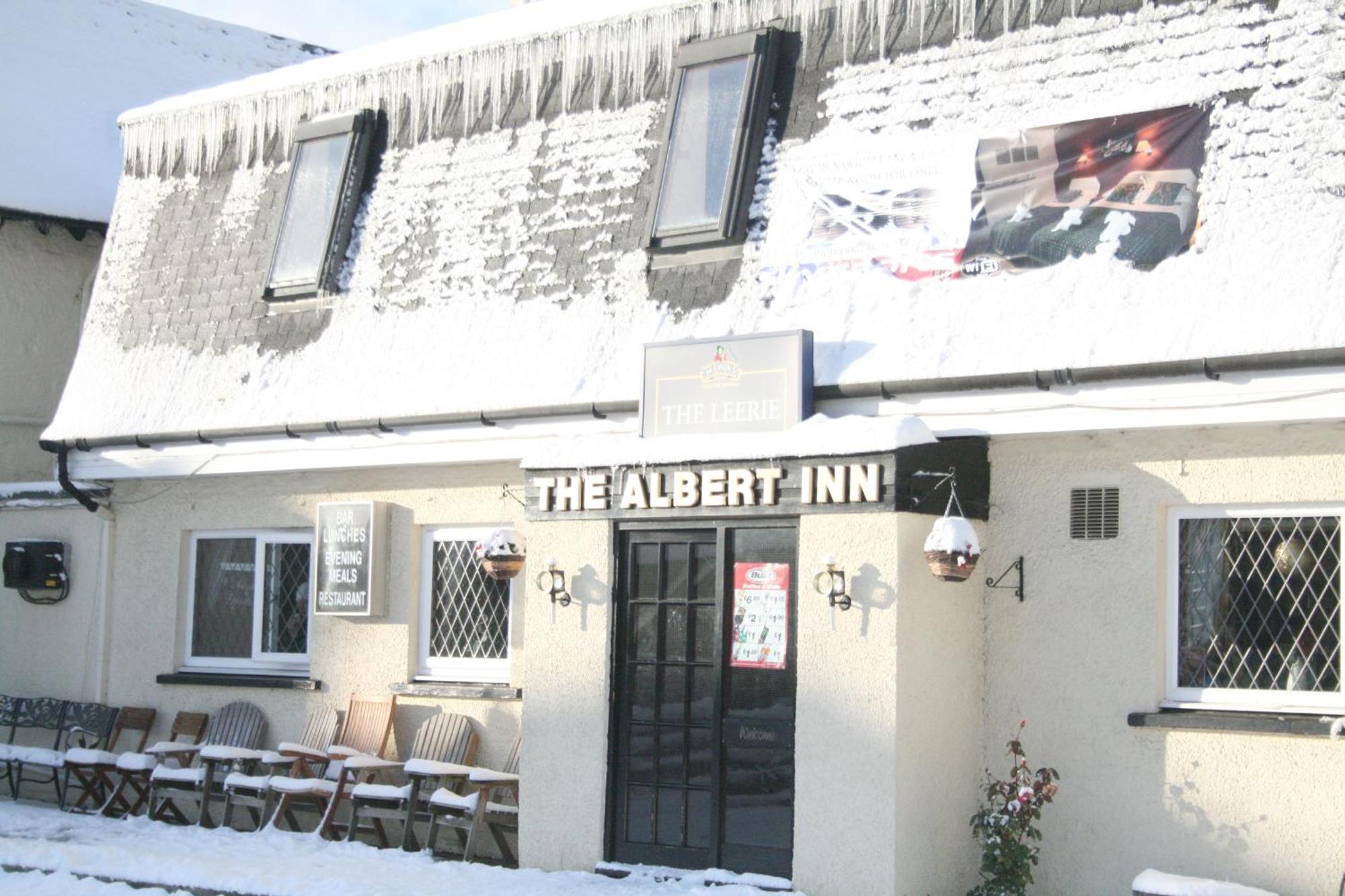 The Albert Inn Nairn Eksteriør billede